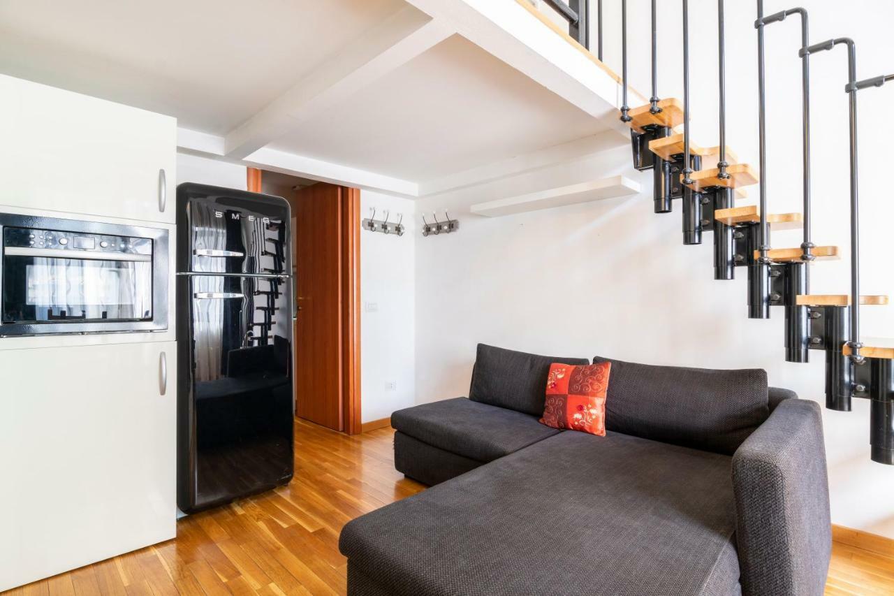 Primopiano - Inama Lägenhet Milano Exteriör bild